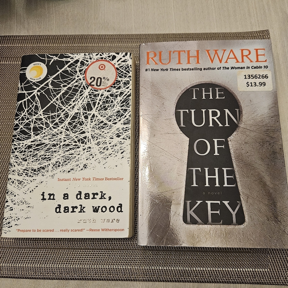 Ruth Ware books lot In a Dark Dark Wood The Turn of the Key